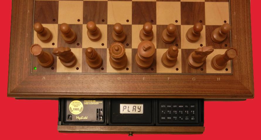 Mephisto Amsterdam (1985) Top View of Mephisto Amsterdam Modules inside Modular Chess Board