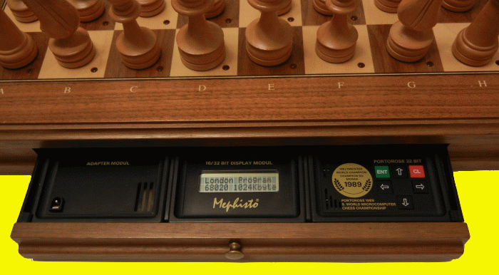 �Mephisto London 32 Bit� upgrade using a Portorose 32 Bit module  playing inside a Mephisto Muenchen Auto-Sensory Board