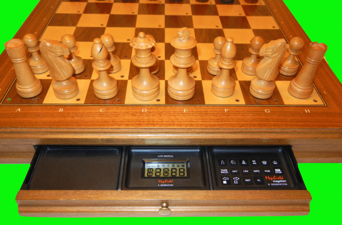 �Mephisto Magellan� chess modules playing inside a Mephisto Muenchen Auto-Sensory Board.