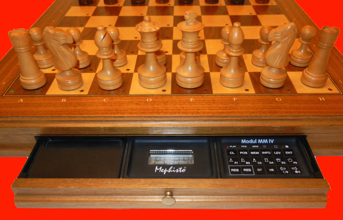 �Mephisto MM IV� chess game module playing inside a Mephisto Muenchen Auto-Sensory Board.